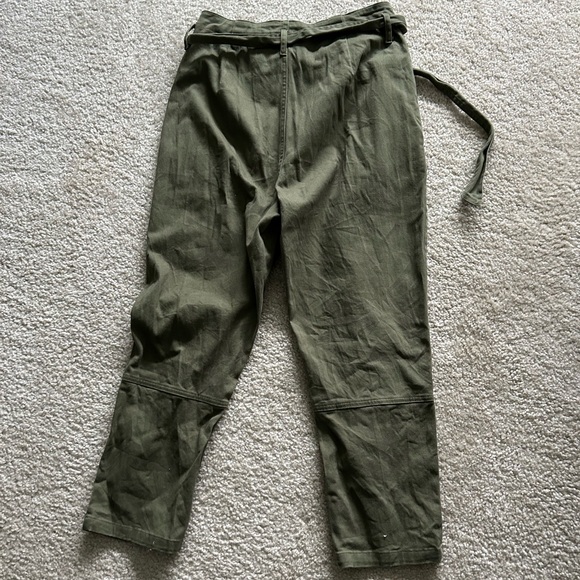 Leo Olive Green Tie-Waist Cropped Pants - Picture 5 of 6